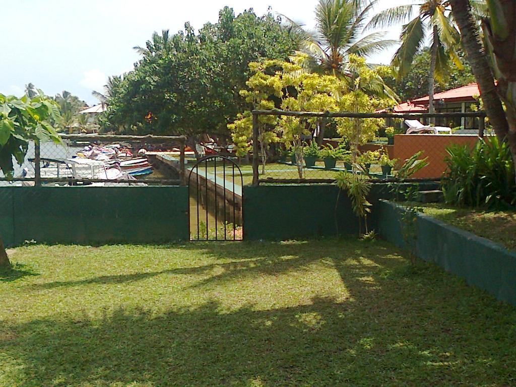 Ganga Garden Hotel Beruwala Exterior photo