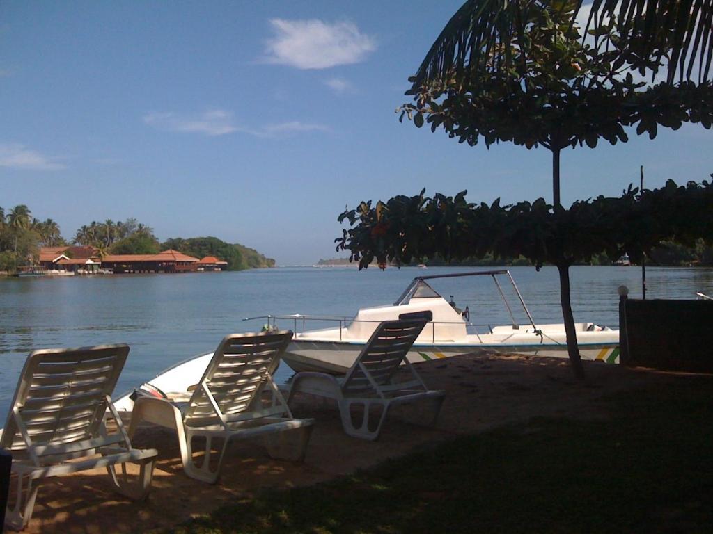 Ganga Garden Hotel Beruwala Exterior photo