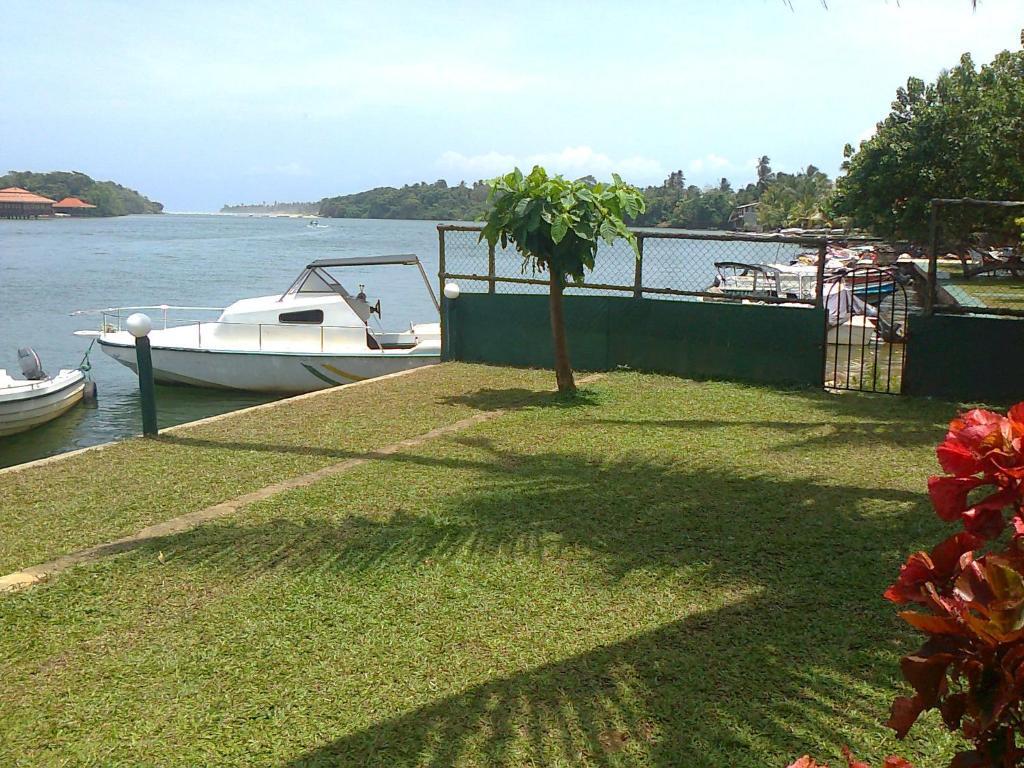 Ganga Garden Hotel Beruwala Exterior photo